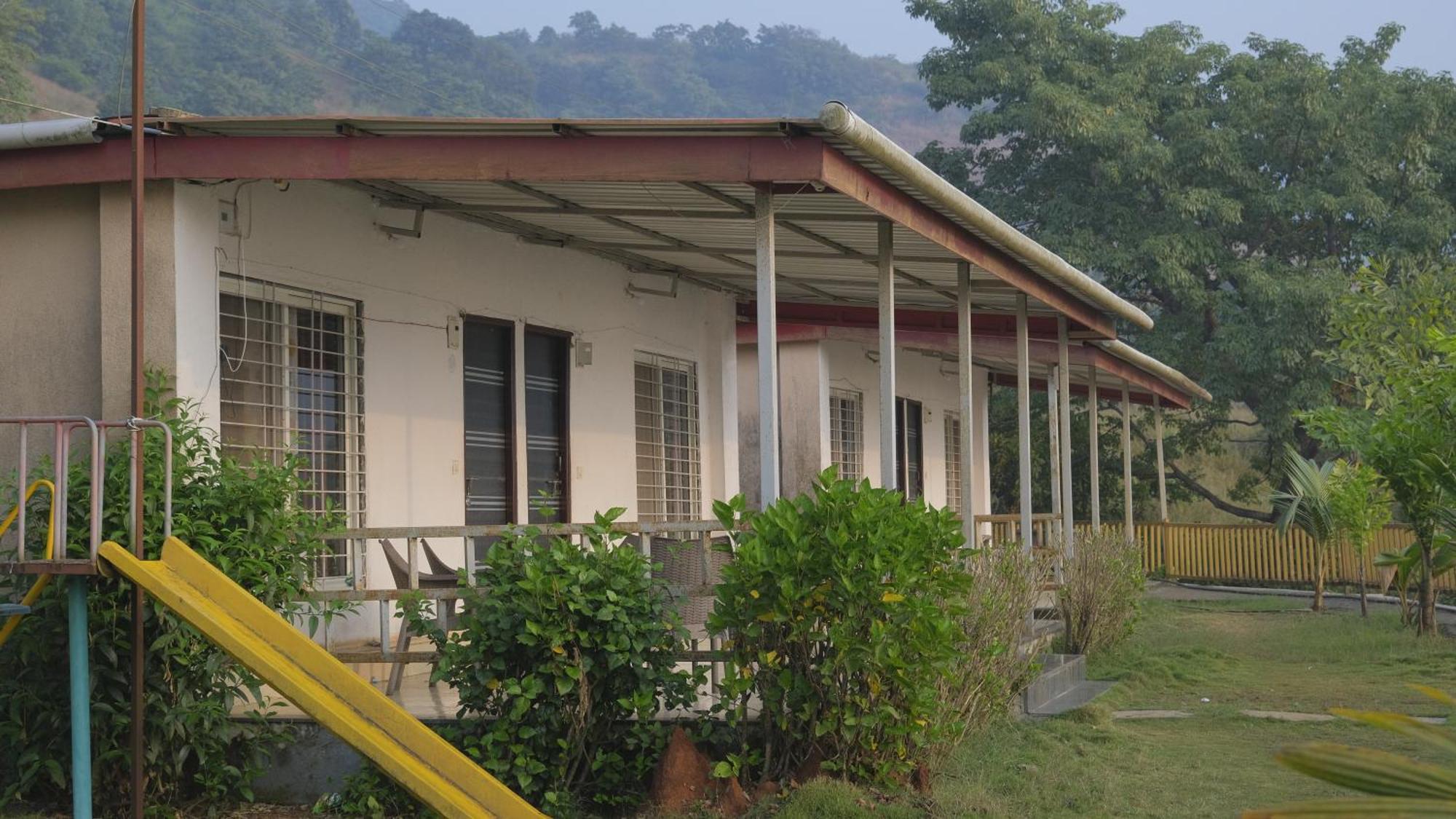 Swiss Lake Resort Lavasa Exterior photo